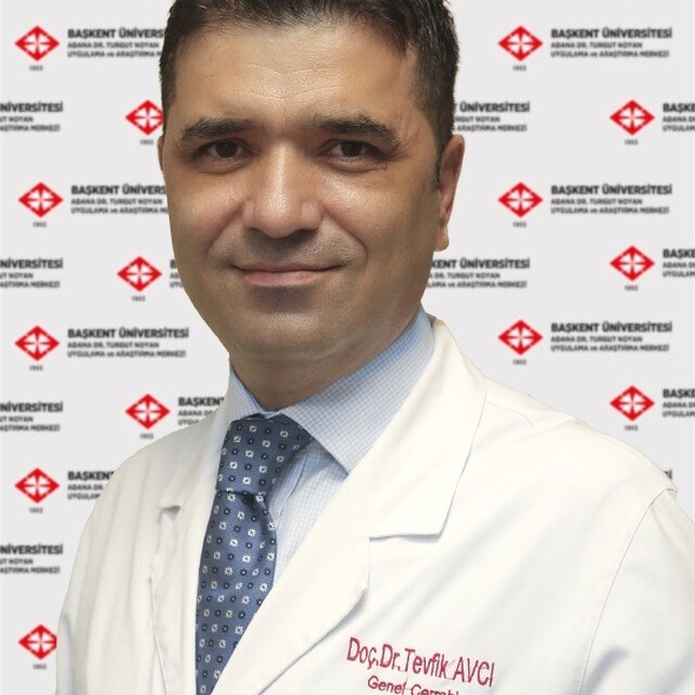 Uzmanından kadınlara meme kanserinde 'Zaman' uyarısı
Doç. Dr. Tevfik Avcı:...