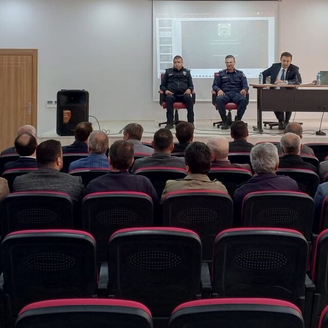 Aydıntepe'de muhtarlarla istişare toplantısı yapıldı