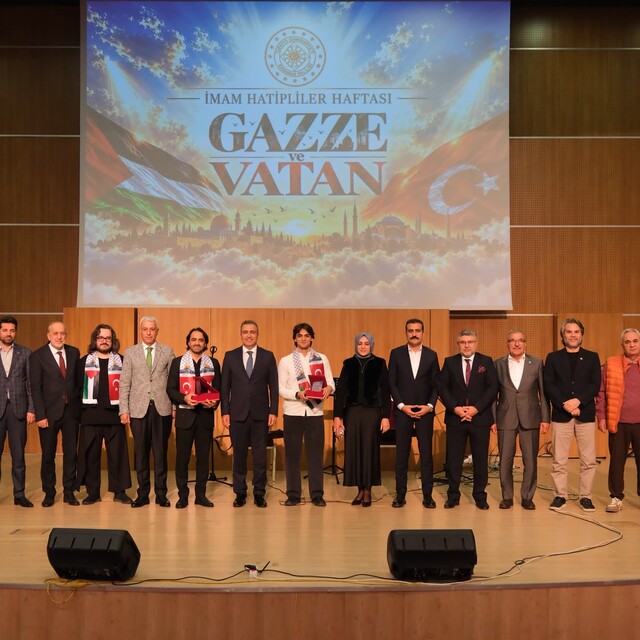 Karaman'da İmam Hatipliler Haftası "Gazze ve Vatan" temasıyla kutlandı
Vali...