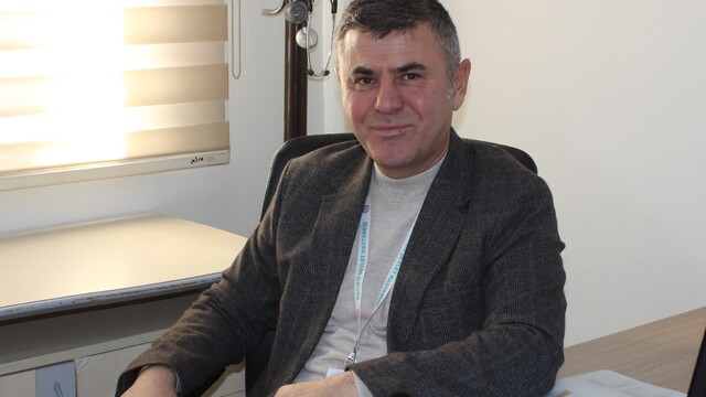 Soğuk algınlığı ile gribi karıştırmayın
Enfeksiyon Hastalıkları ve Klinik Mikrobiyoloji Uzmanı Dr. Haydar Ürün:
"Grip aşısı her yıl tekrarlanmalı"