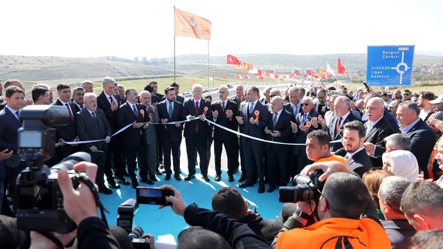 Bakan Uraloğlu: "Karadeniz'den Akdeniz'e kadar kesintisiz, güvenli ve yüksek standartlı bir ulaşım ağı sağlamış olduk"