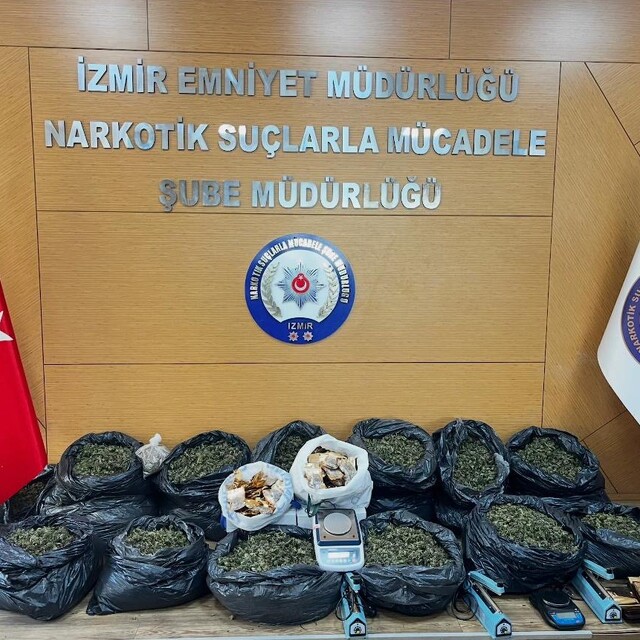 İzmir'de uyuşturucu operasyonu: 12 gözaltı