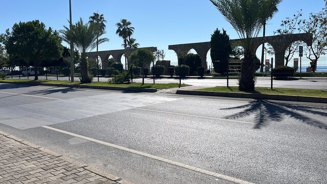 Alanya'da yayaya çarpan motosikletin sürücüsü hayatını kaybetti, yaya ağır yaralandı