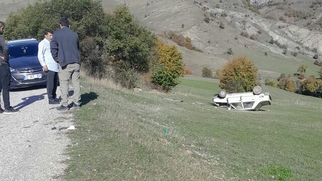 Boyabat'ta iki otomobilin çarpıştığı kazada 1 kişi yaralandı