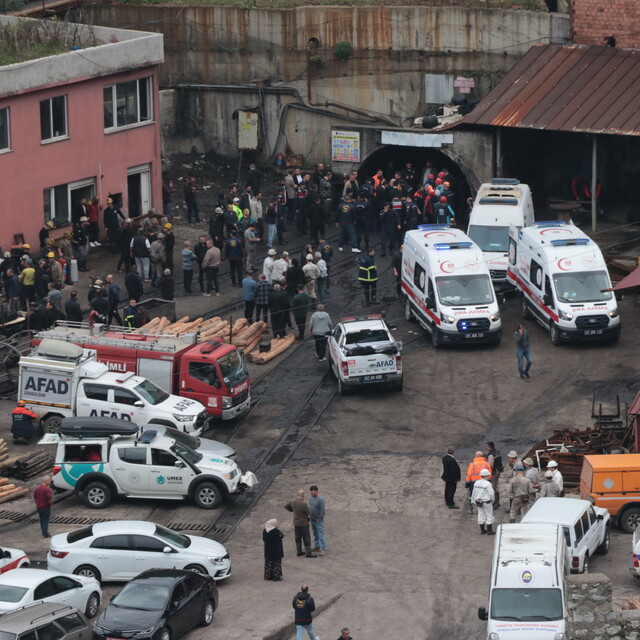 GÜNCELLEME 2 - Zonguldak'ta maden ocağındaki grizu patlamasında 3 kişi öldü...