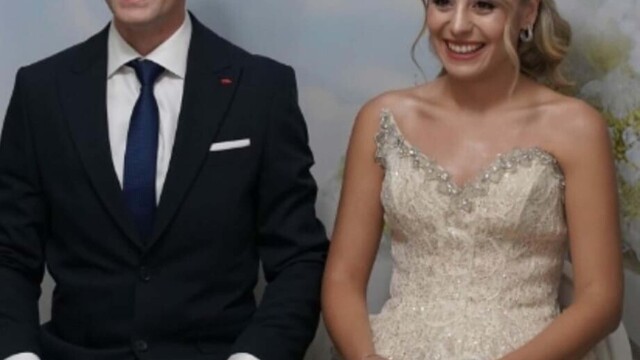 Nişanlısının öldürdüğü Özge, tabutuna konulan avukat cübbesiyle son yolculuğuna uğurlandı