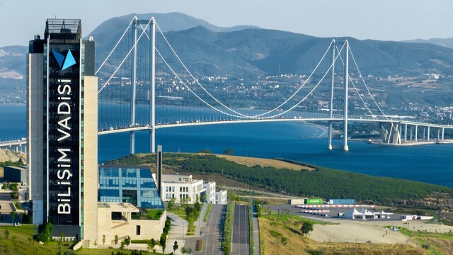 Osmangazi Köprüsü'nde 14 saatlik trafik kısıtlaması