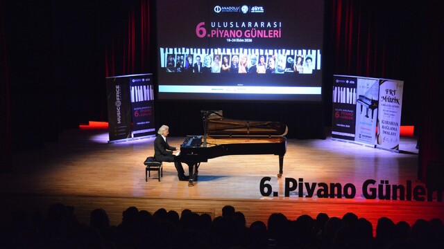 6. Uluslararası Piyano Günleri'nde Sebastiano Brusco'dan 'Liebestraum' resitali