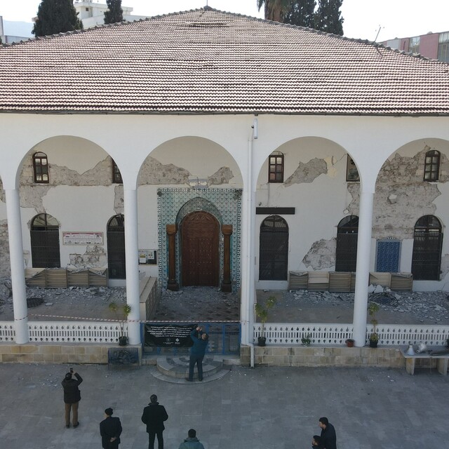 Osmaniye'de tarihi Envar-ul Hamit Camii dualarla yeniden ibadete açıldı