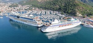 Marmaris Limanı’na iki kruvaziyer geldi