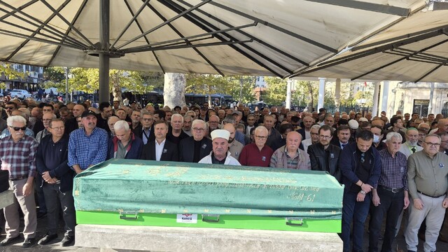 Öğretmen, şair-yazar Mustafa Keser toprağa verildi
