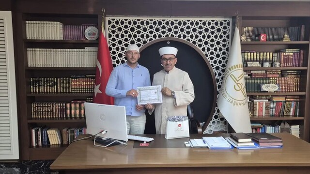 Alanya'da Alman vatandaşı Müslüman oldu, Ahmet ismini aldı