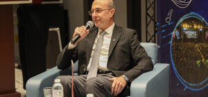 Başkan Pekyatırmacı Gençlik Buluşması’nda üniversiteli gençlerle bir araya geldi