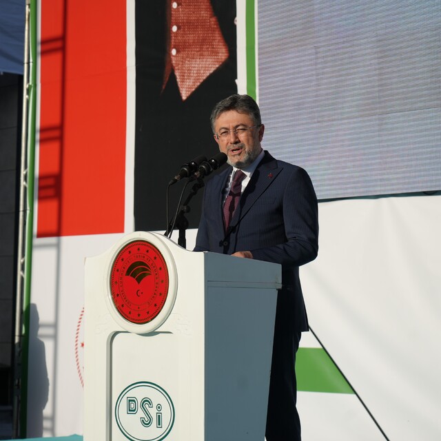 Bakan Yumaklı: "Hem enerji üretimi sağlayacak hem taşkın riskini azaltacak...
