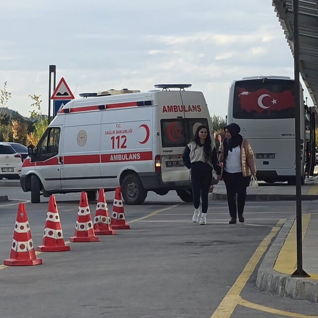 Kütahya'da 19 öğrenci zehirlenme şüphesiyle hastaneye başvurdu