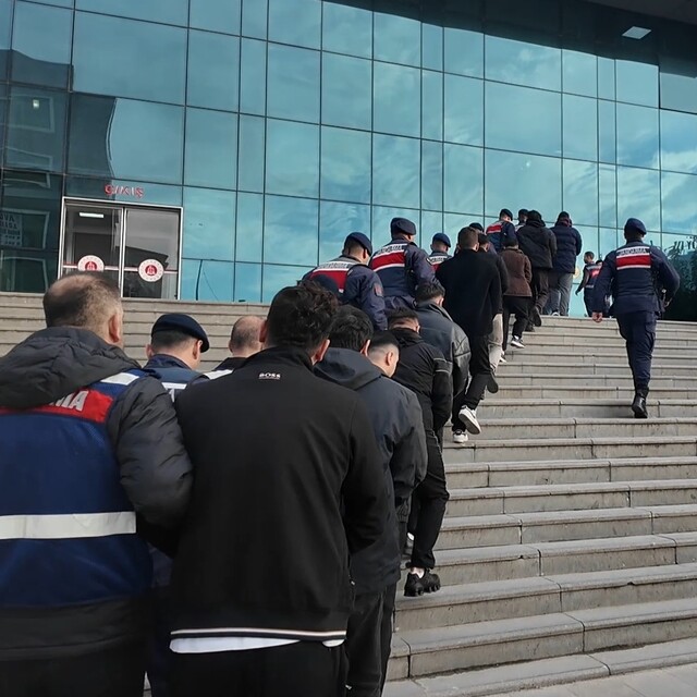 Tekirdağ merkezli 4 ilde yasa dışı bahis operasyonunda 11 şüpheli tutukland...