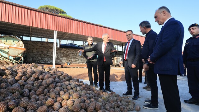Vali Akbıyık, künar üreticilerinin taleplerini dinledi