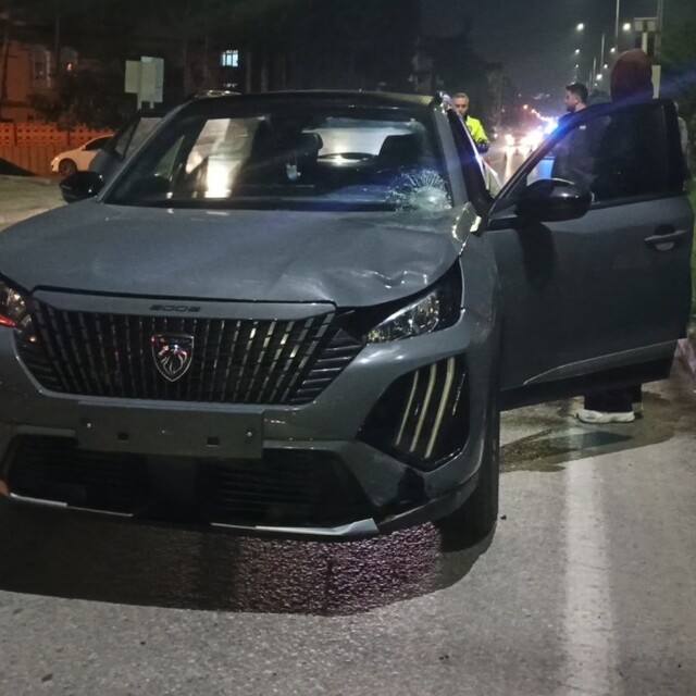 Bafra'da otomobilin çarptığı bisiklet sürücüsü ağır yaralandı