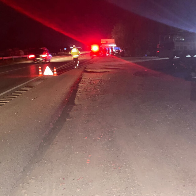Yolun karşısına geçmek isteyen yayaya TIR çarptı: 1 ölü