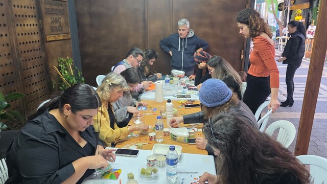 Bandırma'da cam mozaik ve vitray atölye çalışması düzenlendi