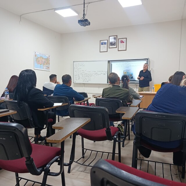 Kars'ta emlak sektörüne yeni uzmanlar yetiştiriliyor