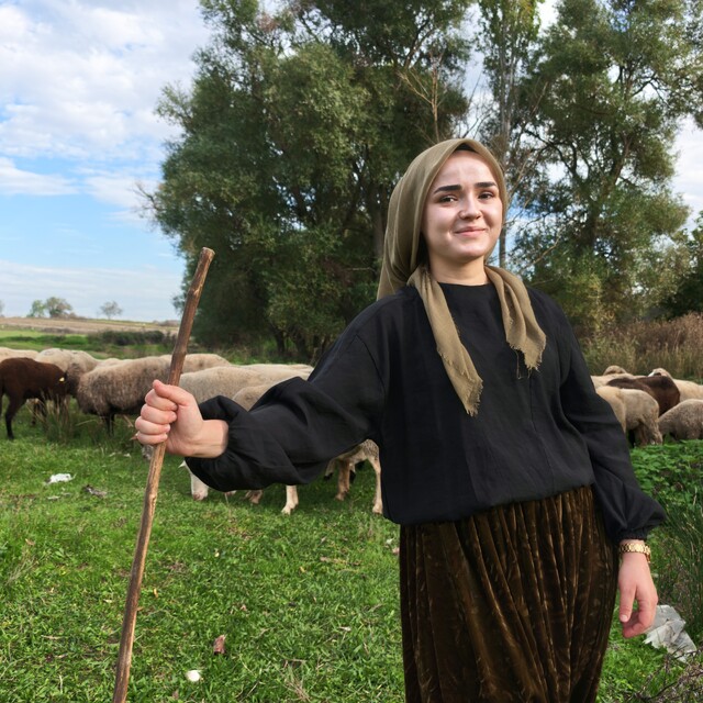 Devlet desteğiyle çiftçi olan genç kadın, hayallerine kavuştu
Cumhurbaşkanı...