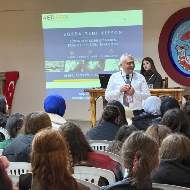 Emetli öğrenciler borun geleceğini bilimle keşfetti