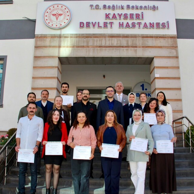 Palyatif Bakım Hemşireliği Sertifikalı Eğitim Programı sona erdi