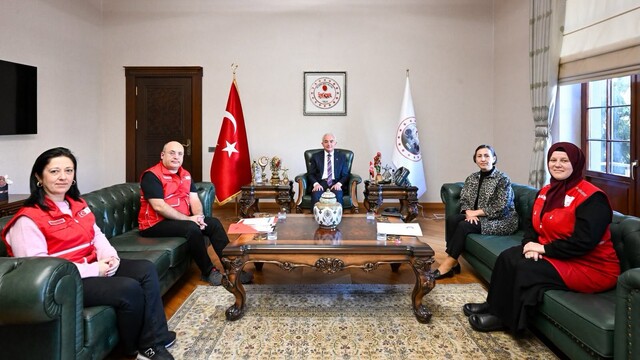 Kızılay heyetinden Kırklareli Valisi Turan'a ziyaret