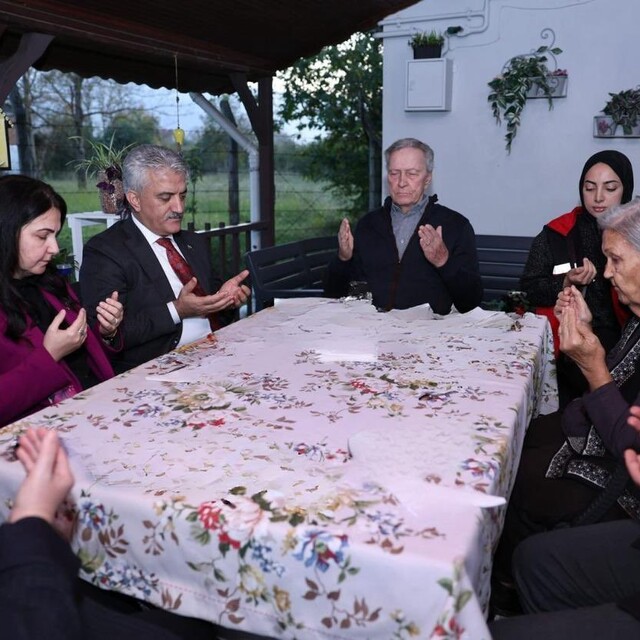 Vali Makas'tan 15 Temmuz şehidi Ufuk Baysan'ın ailesine ziyaret