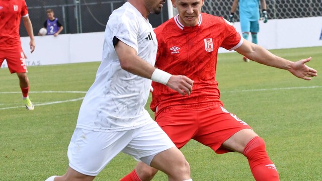 Uşakspor ile Gaziemir puan yarışında
