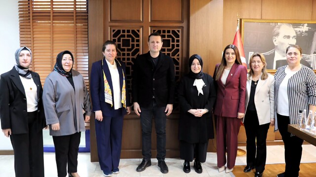 Çerkezköy Belediye Başkanı Akay, AK Parti heyetini ağırladı