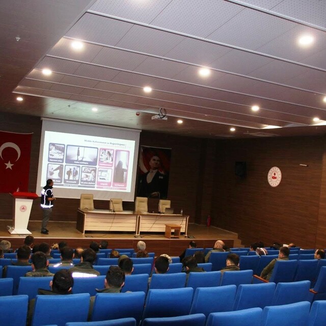 Kütahya'da orman personeline yasadışı kenevirle mücadele eğitimi