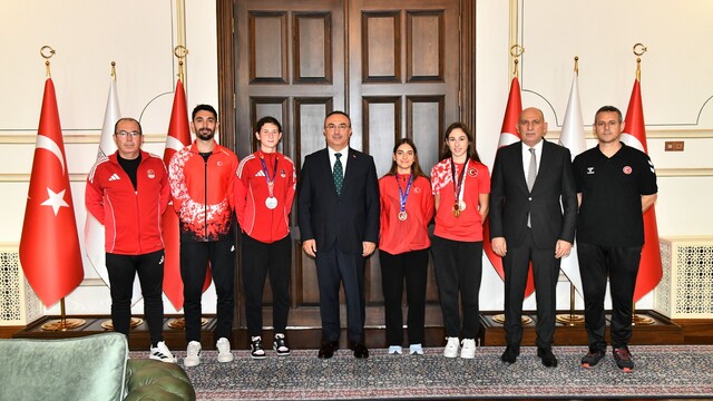 Tekirdağ Valisi Soytürk, başarılı sporcuları kabul etti