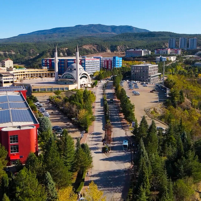 Karabük Üniversitesi, sıfır atık uygulamalarıyla çevreye ve ekonomiye katkı...