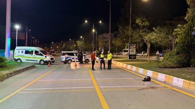 Söke'de otomobille çarpışan motosikletin sürücüsü kurtarılamadı
