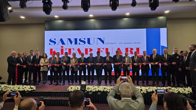 Samsun'da kitap şöleni başladı: "Samsun Kitap Fuarı" açıldı