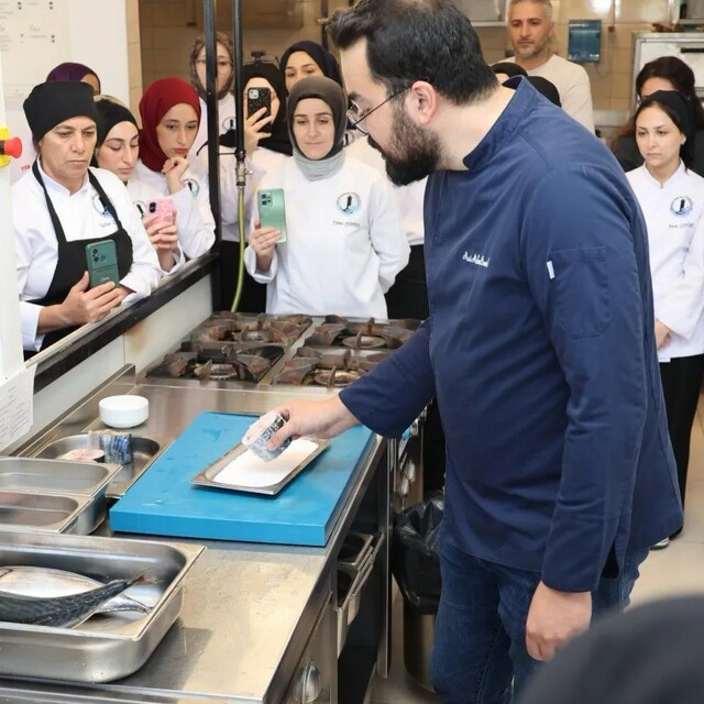 Geleceğin şefleri 3 bin yıllık lezzetin püf noktalarını öğrendi