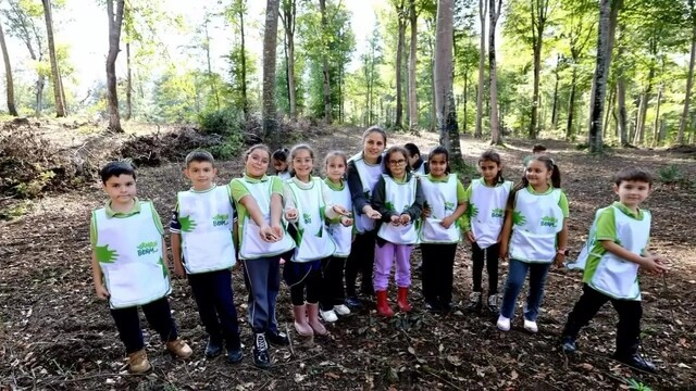 Sinop'ta  minik eller toprakla buluştu, tohumlar gelecek için atıldı