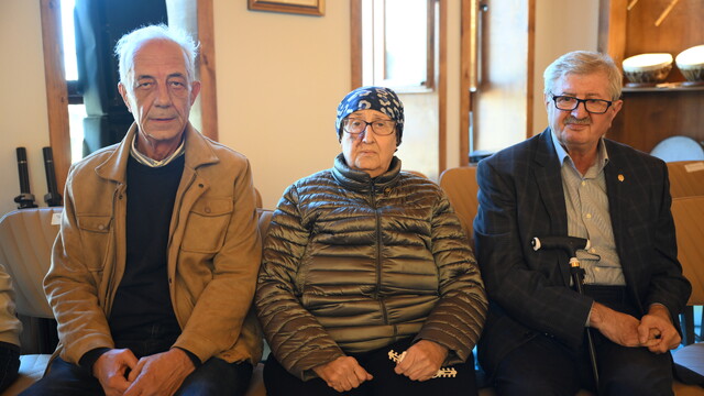 Muradiye'nin son postnişinin torunları mevlevihanenin ayağa kaldırılmasından mutluluk duydu