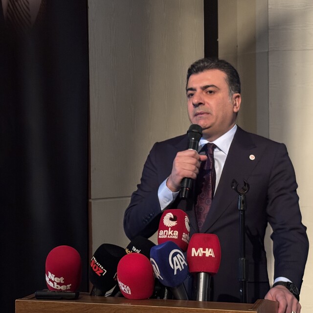 Yeni Parti Sözcüsü Emre partisinin Malatya İl Başkanlığının kongresine katı...