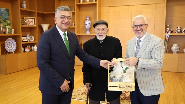 DPÜ Rektörü Kızıltoprak, Kütahya Müftüsü Hasan İzmirli'yi ağırladı