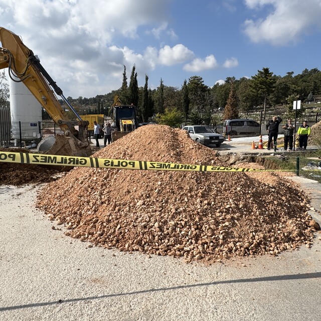 Bilecik'te kanalizasyon çalışmasında göçük altında kalan işçi kurtarıldı