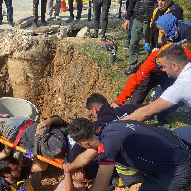 Bilecik'te kanalizasyon çalışmasında göçük altında kalan işçi kurtarıldı