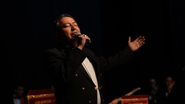 Kara Kuvvetleri Bando Komutanlığı Mardin'de konser verdi