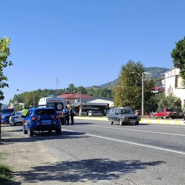 Mersin'de otomobilin çarptığı yaya yaşamını yitirdi