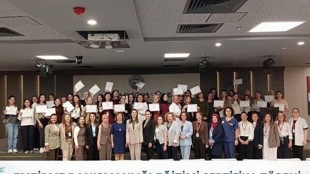 Aydın Şehir Hastanesi'nde emzirme danışmanlığı eğitimi tamamlandı