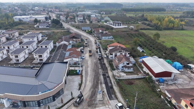Düzce'de 600 metrelik yol trafiğe kapatıldı