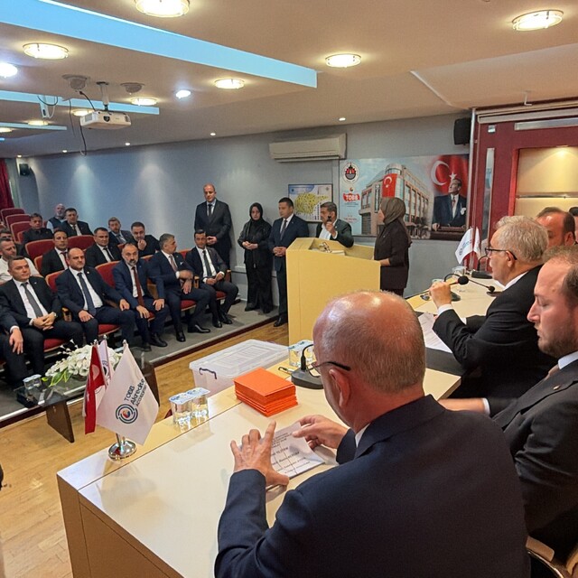 Düzce TSO Başkanı İshak Şengüloğlu oldu
Meclis Başkanlığına Ümit Yıldırım s...