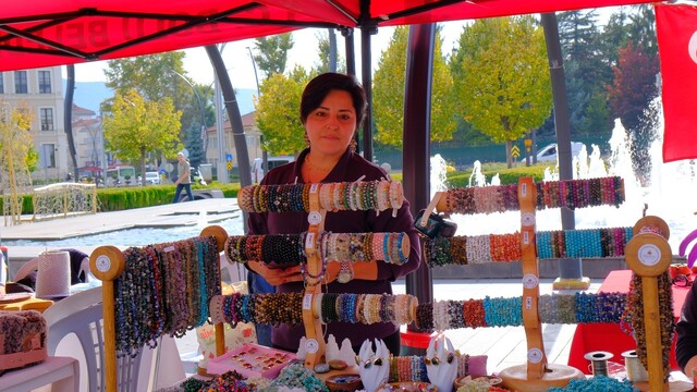 Bolu'da kadınların el emeği ürünleri görücüye çıktı